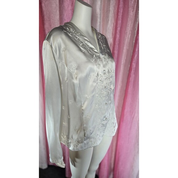 Laura Scott White Satin Embroidery Pearl Beaded Button Up Blouse Size 22 Plus - Picture 8 of 11